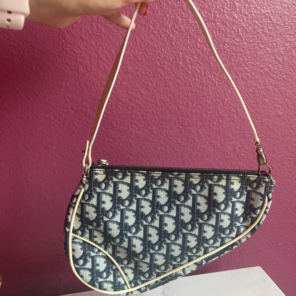 Authentic Dior Vintage Early 2000’s Diorissimo Saddle Pochette Shoulder Bag 💙